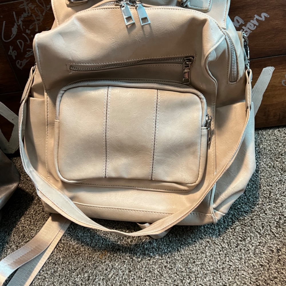 Backpack/Purse - Picture 4 of 6
